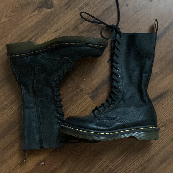 Pristine Doc Martens - Picture 2 of 3